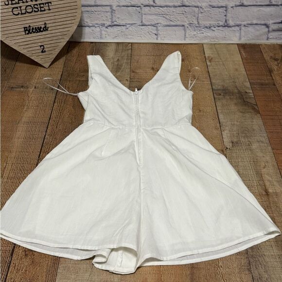 Mi Ami Francesca’s Carolina Linen Romper Sz Medium NWT - Picture 10 of 14